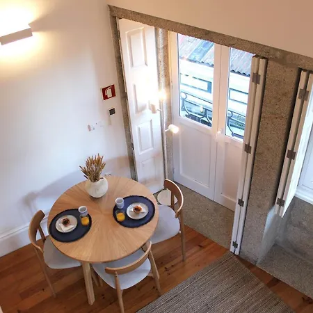 Living Aliados Mezzanine Flat W/ Ac Oporto